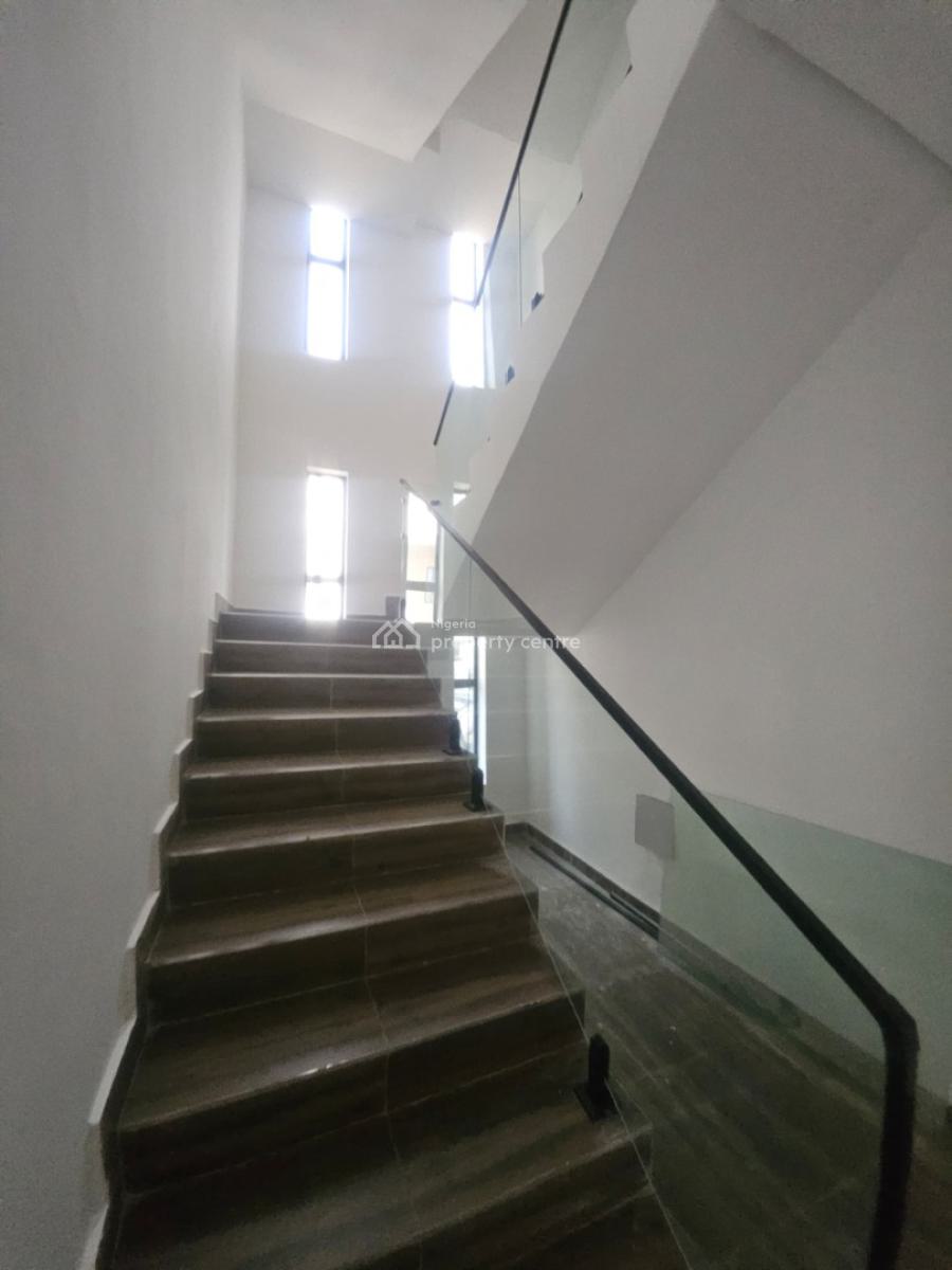 Brandnew 6 Bedroom Duplex, By Nnpc, Guzape District, Abuja, Terraced Duplex for Sale
