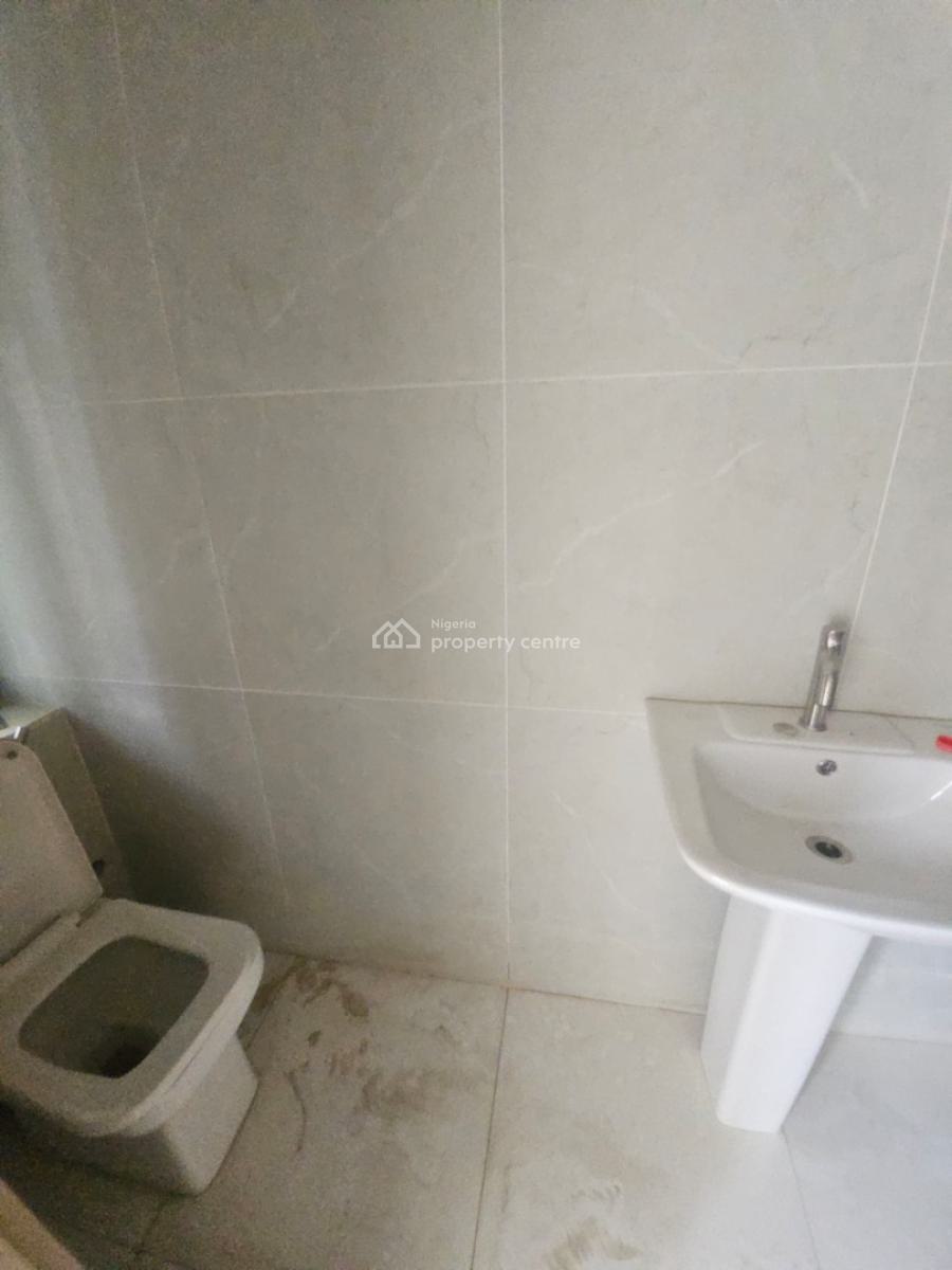 Brandnew 6 Bedroom Duplex, By Nnpc, Guzape District, Abuja, Terraced Duplex for Sale