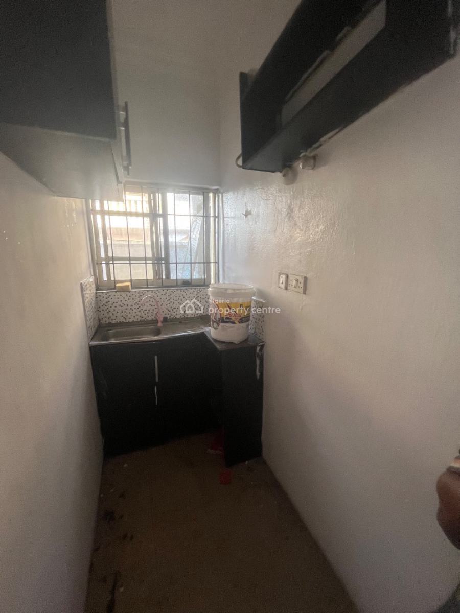 Nice and Clean Mini Flat, Mobil Road Ilaje, Ajah, Lagos, Mini Flat (room and Parlour) for Rent