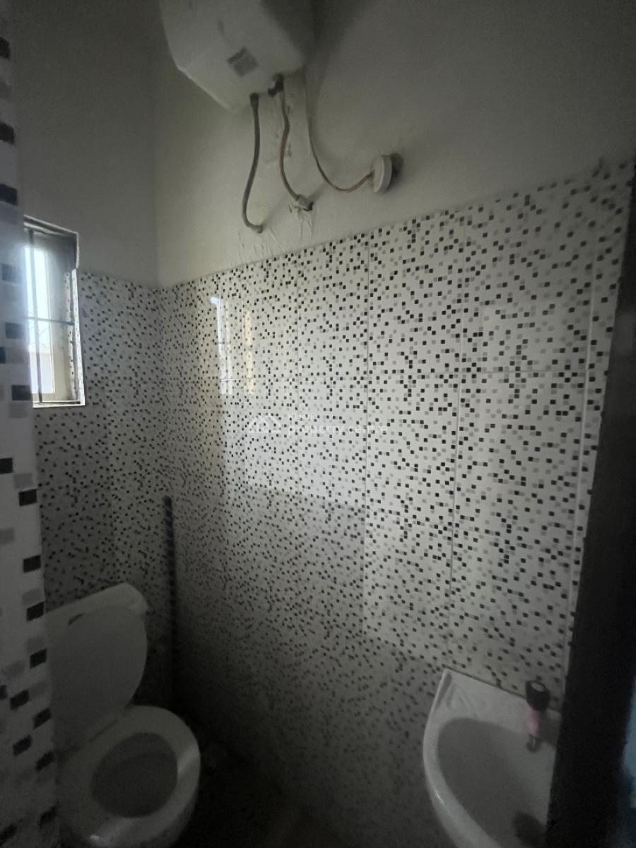 Nice and Clean Mini Flat, Mobil Road Ilaje, Ajah, Lagos, Mini Flat (room and Parlour) for Rent