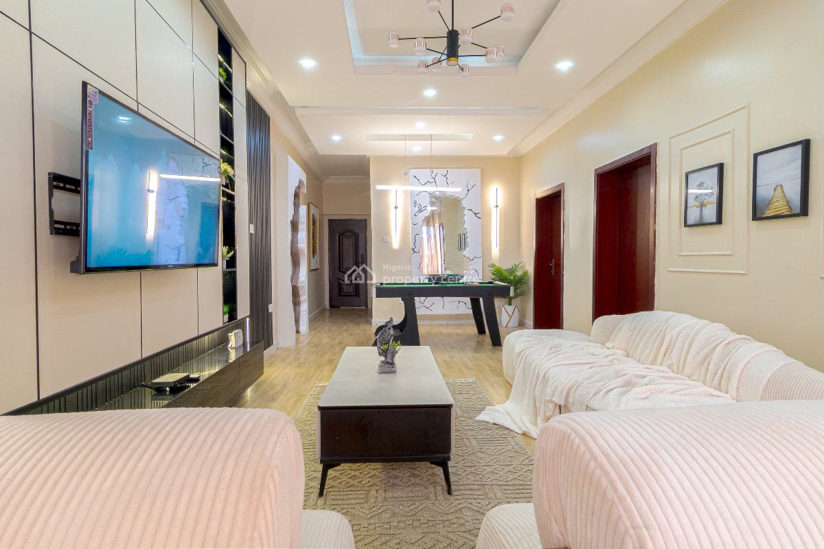 Luxury 2bedroom with Snooker in Lekki Phase 1, Off Admiralty, Lekki Phase 1, Lekki, Lagos, Flat / Apartment Short Let