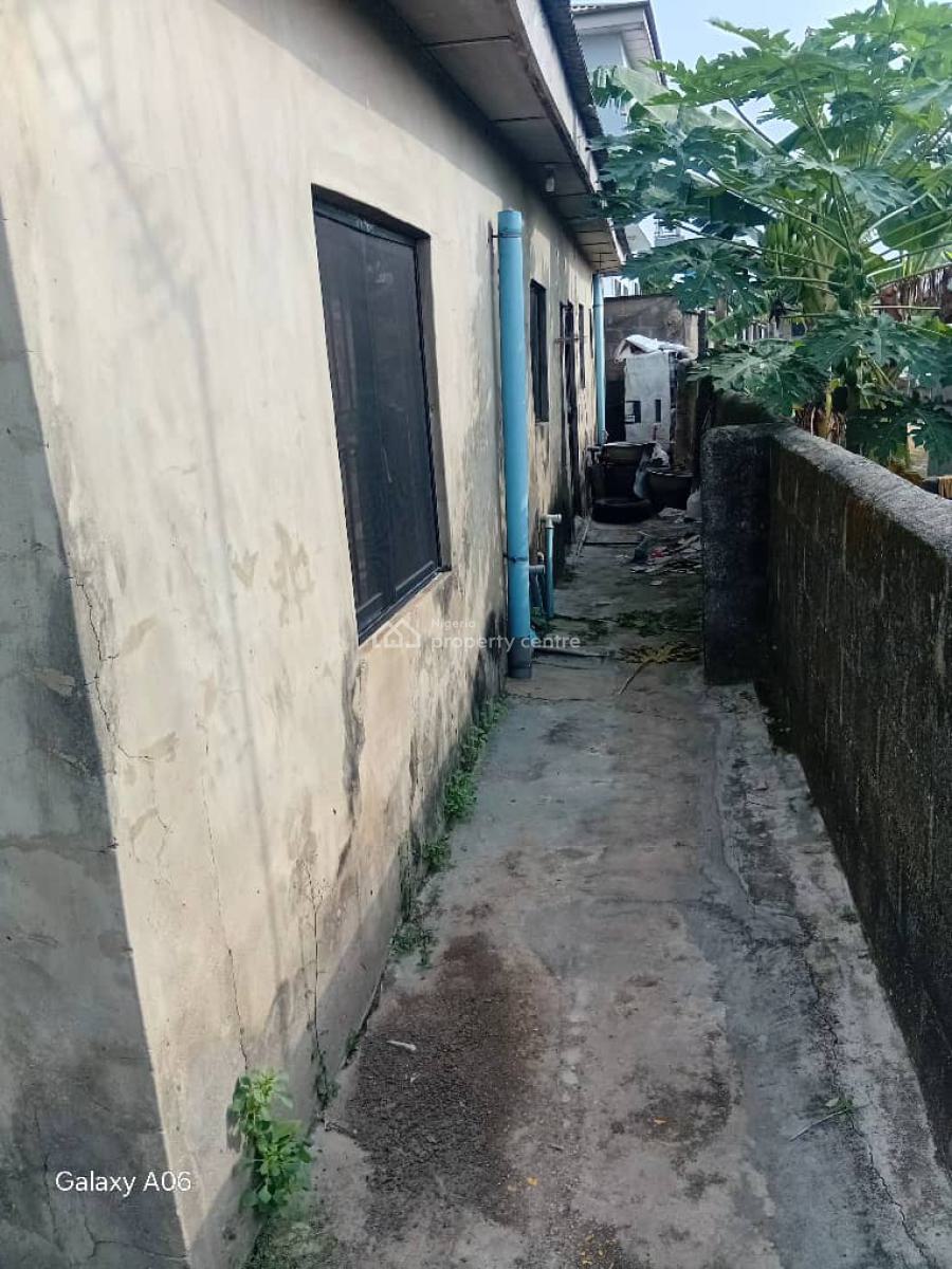 Bungalow with Blocks of Flats on a Plot, Lawyer Phase 2, Agric, Ikorodu, Lagos, Block of Flats for Sale