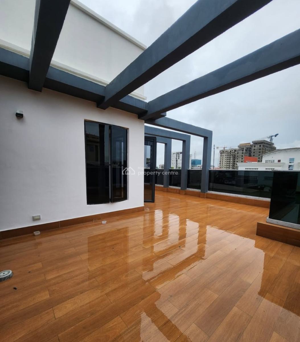 Its a Self-compound and Self-serviced 4 Bedroom En-suite Townhouse Wi, Victoria Island (vi), Lagos, Semi-detached Duplex for Rent