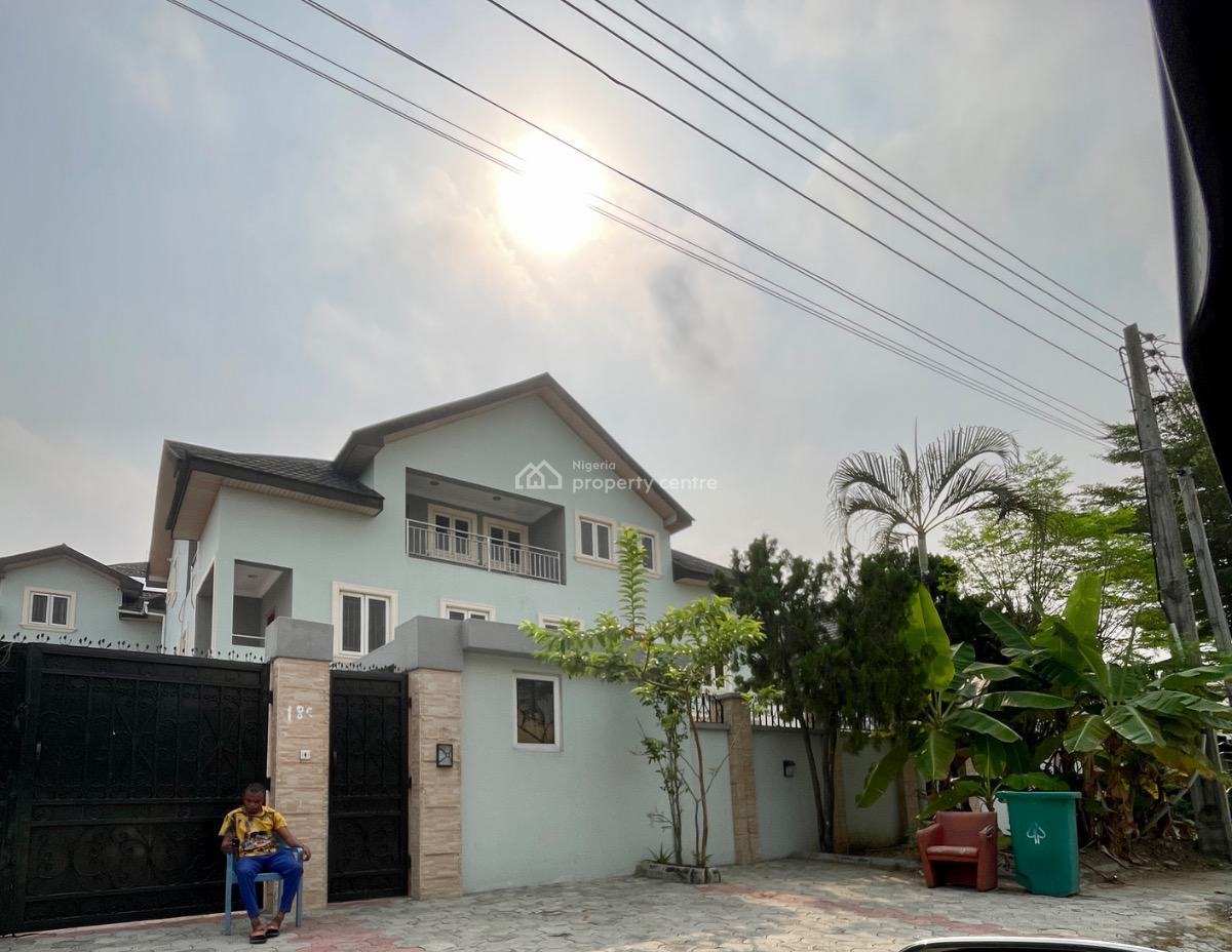 a 2 Bedroom Flat with Bq, Inverter and Solar System, Lekki Phase 1, Lekki, Lagos, Flat / Apartment for Rent