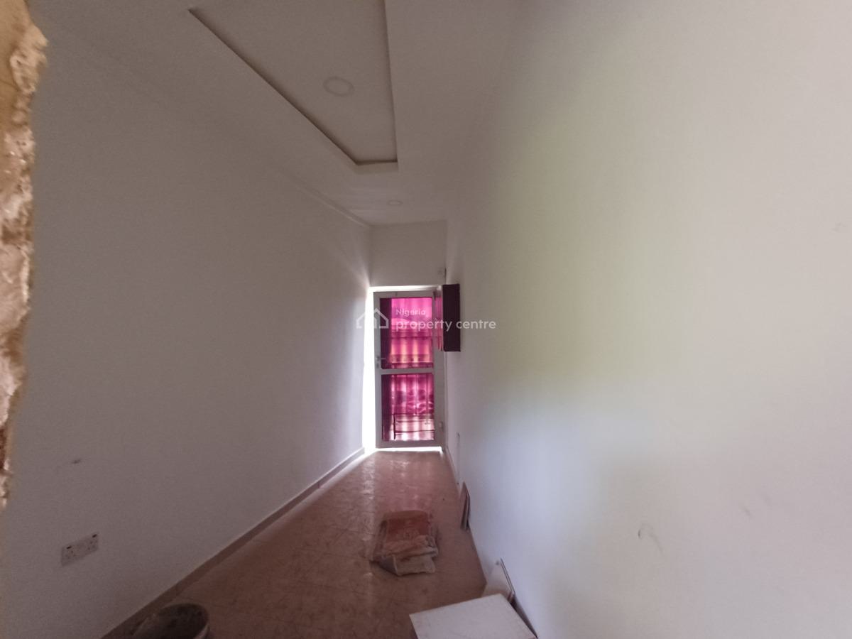 12sqm Shop / Office Space with Toilets on The Second Floor, Wuse 2, Abuja, Office Space for Rent