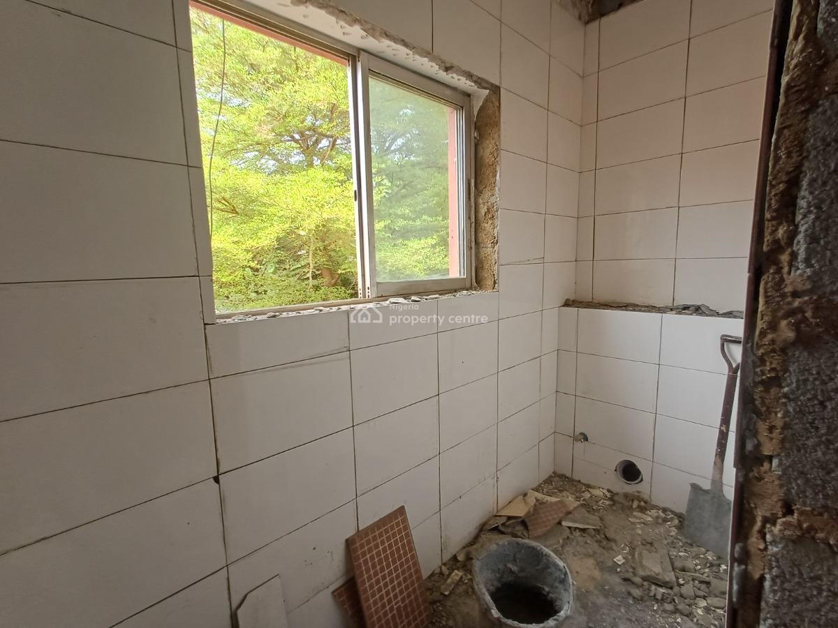 12sqm Shop / Office Space with Toilets on The Second Floor, Wuse 2, Abuja, Office Space for Rent