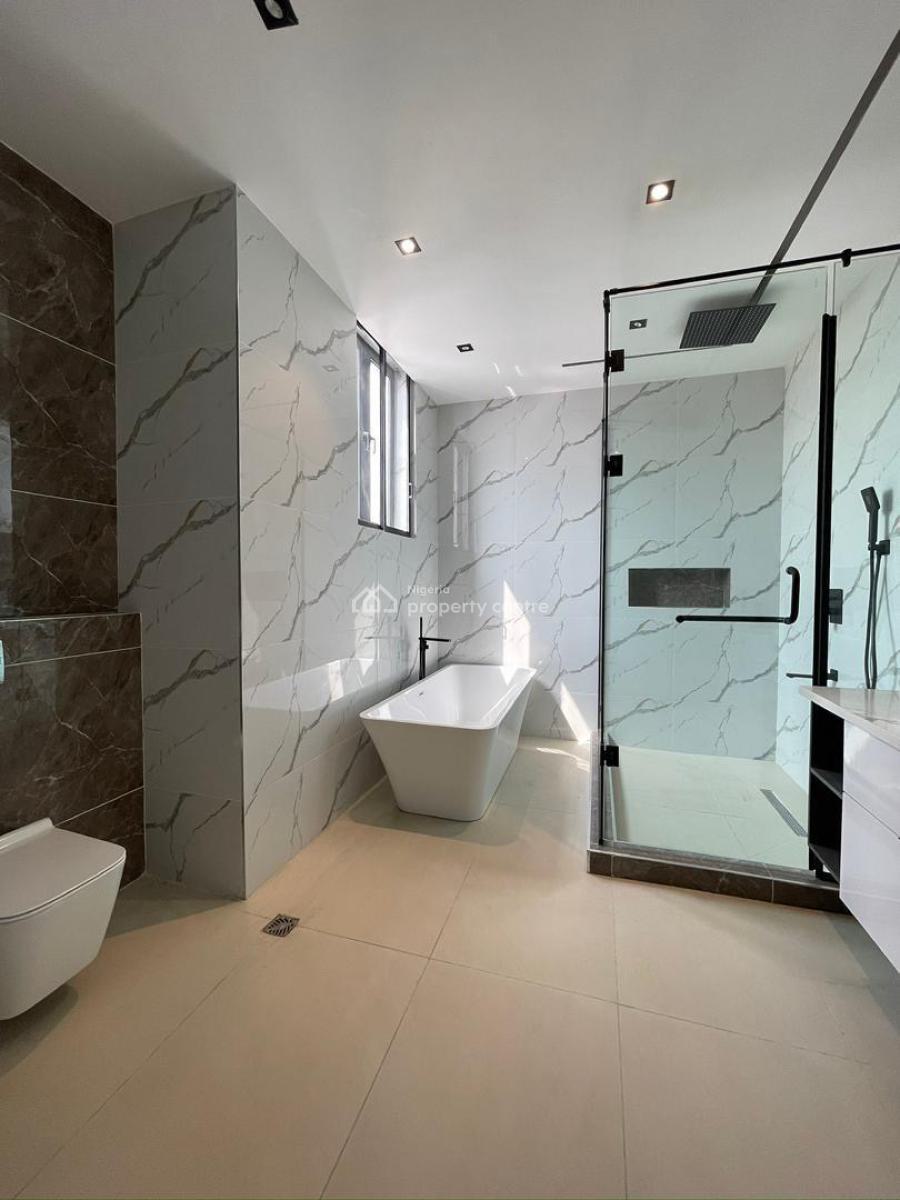 Spacious  5 Bedroom Fully  Detached Duplex with Rooftop, Pool, and Gym, Lekki Phase 1, Lekki, Lagos, Detached Duplex for Sale