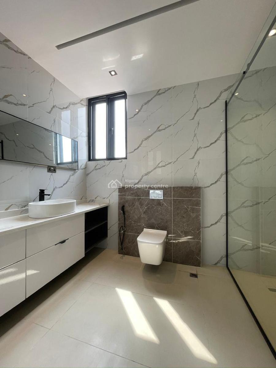 Spacious  5 Bedroom Fully  Detached Duplex with Rooftop, Pool, and Gym, Lekki Phase 1, Lekki, Lagos, Detached Duplex for Sale