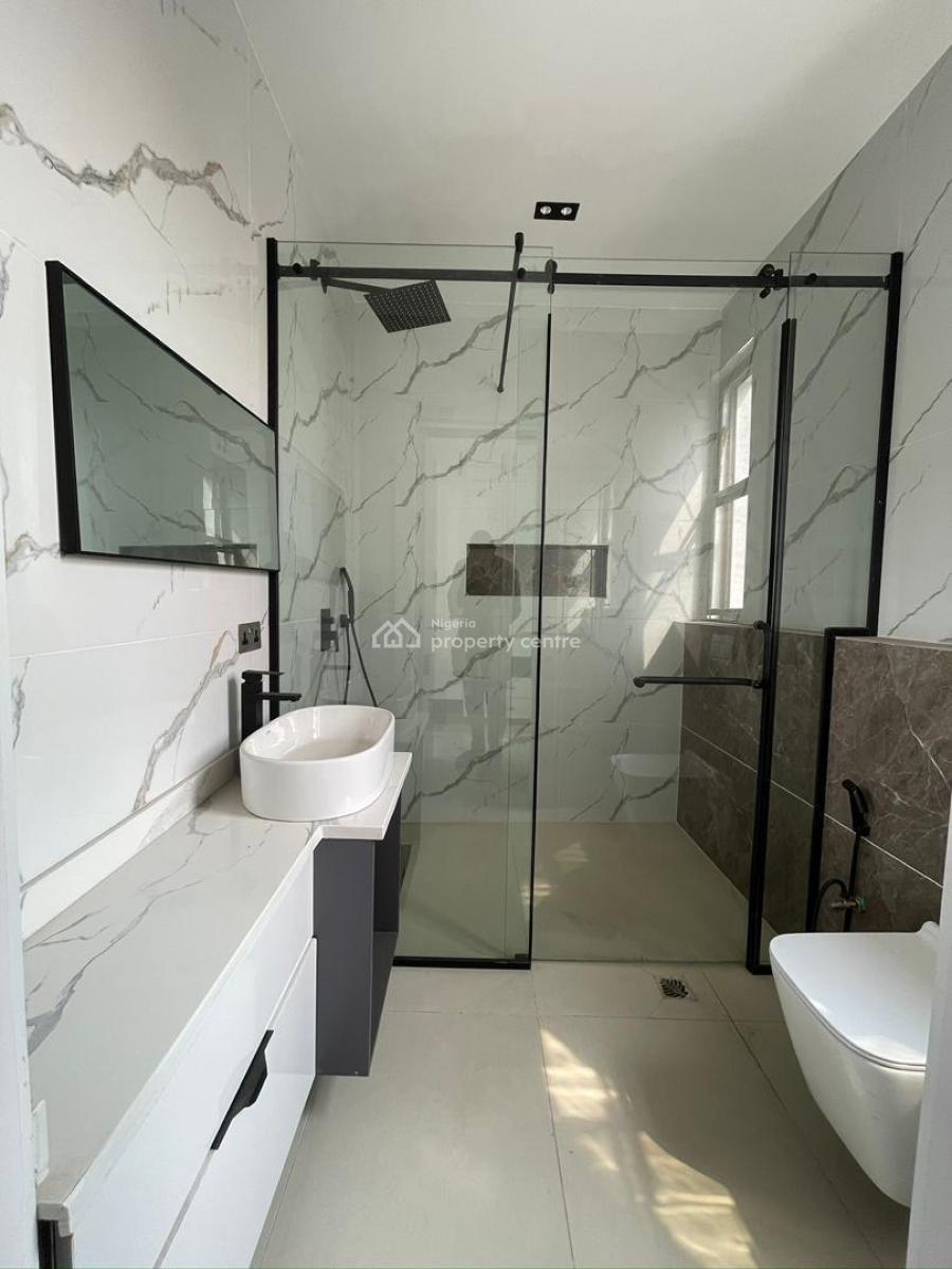 Spacious  5 Bedroom Fully  Detached Duplex with Rooftop, Pool, and Gym, Lekki Phase 1, Lekki, Lagos, Detached Duplex for Sale