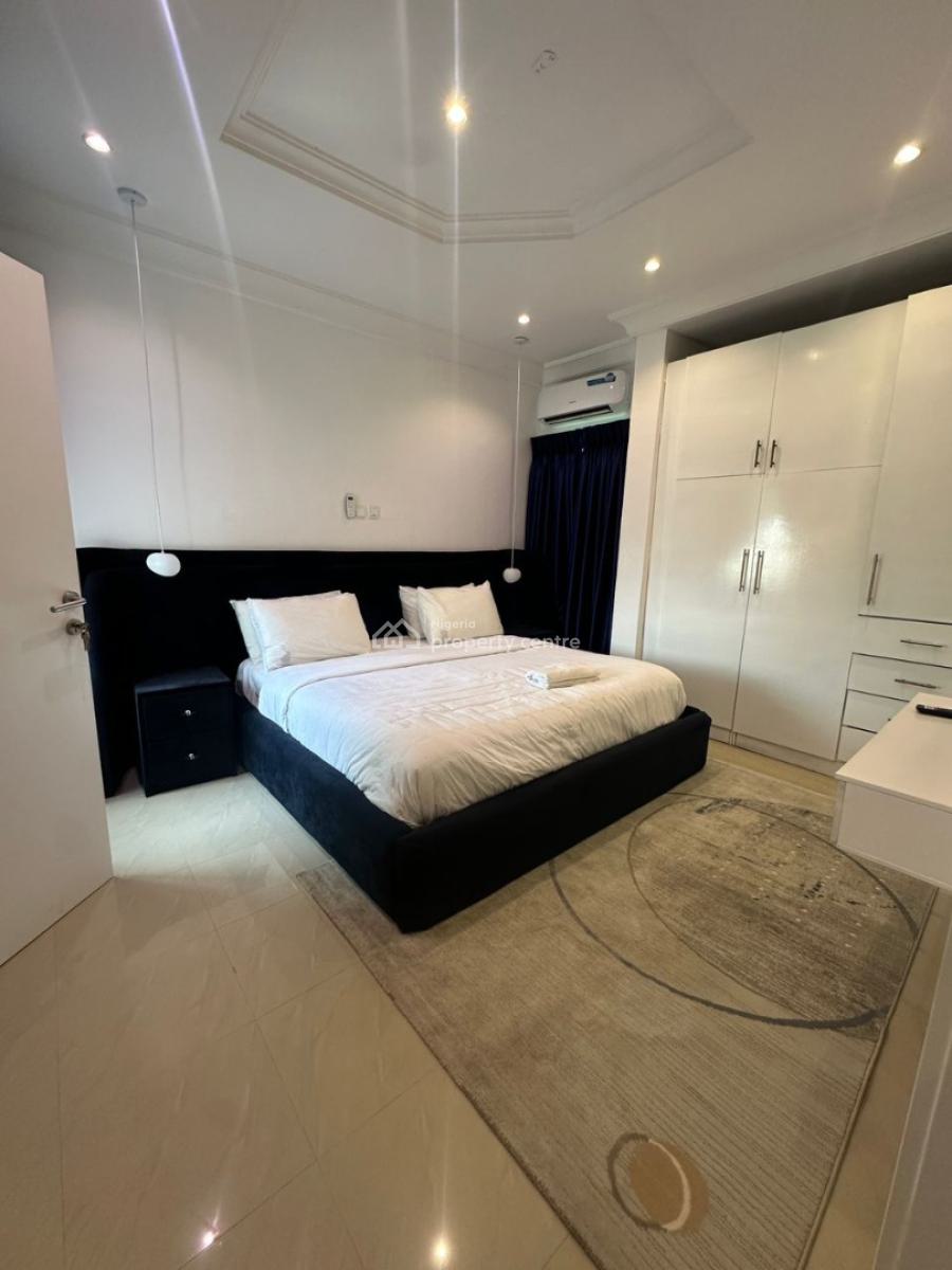 Luxury 3-bedroom Apartment with Pool & City View, Ikoyi, Lagos, Flat / Apartment Short Let