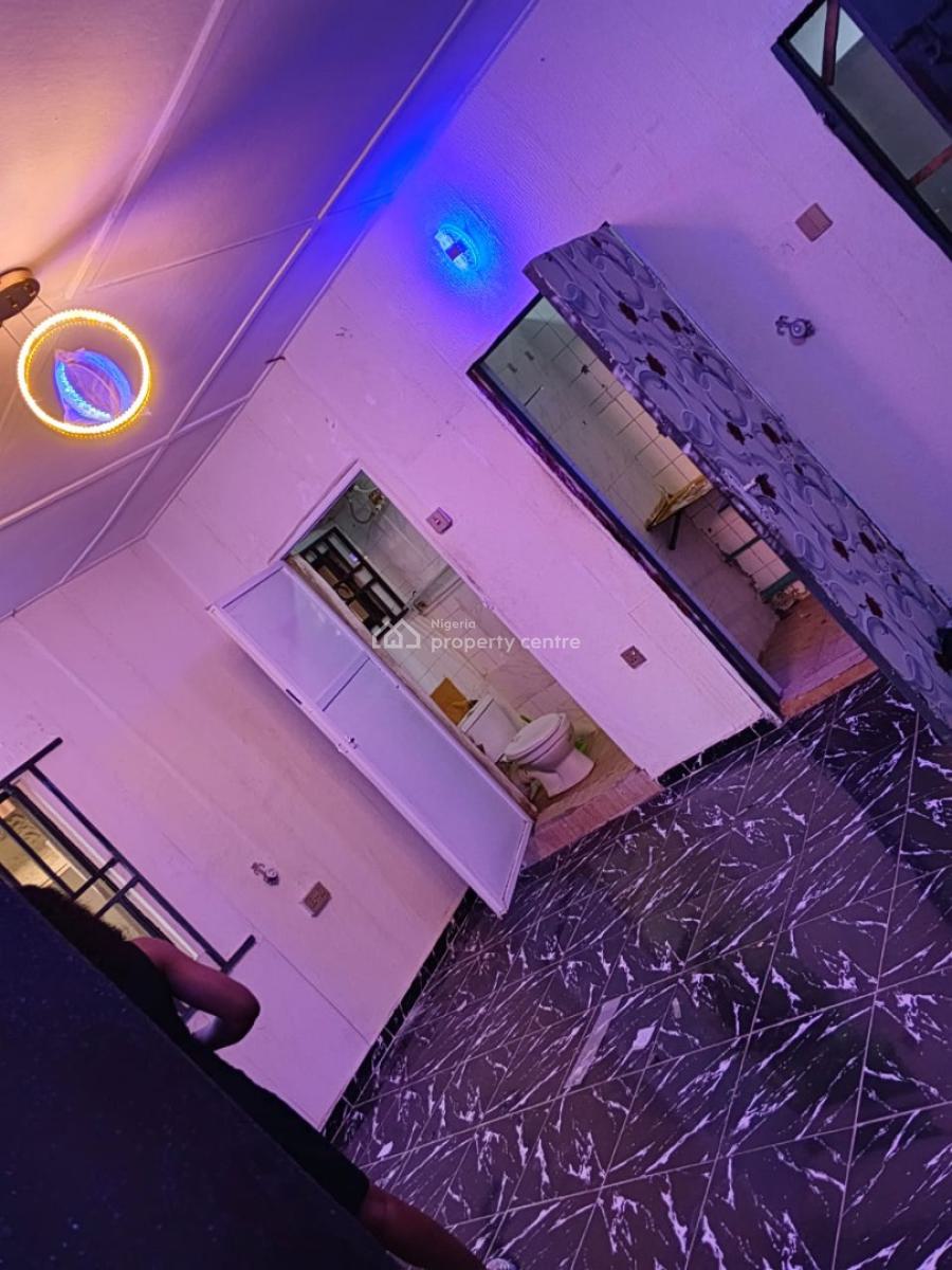 Lovely Self-con, Alausa, Alausa, Ikeja, Lagos, Self Contain (single Rooms) for Rent