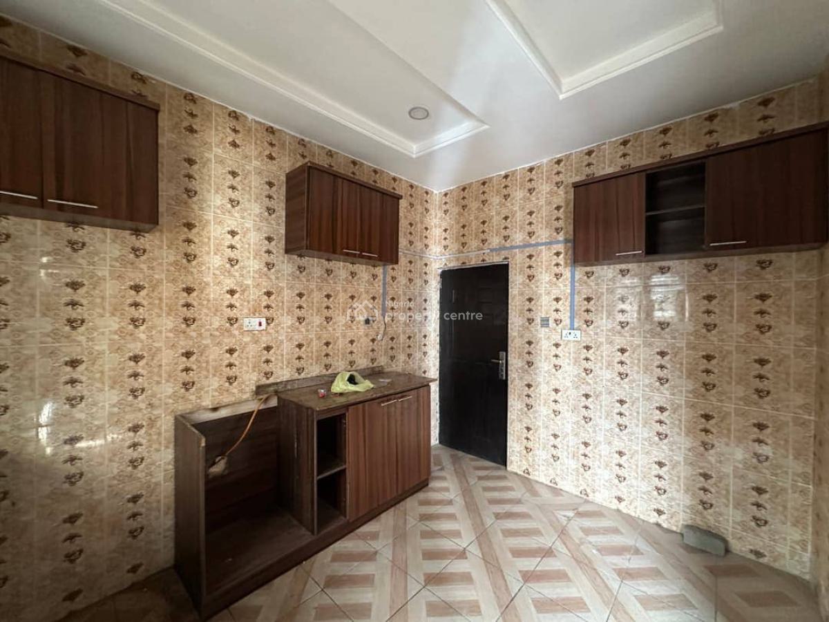 Newly Renovated Luxury 3 Bedroom Apartment, Abraham Adesanya Axis By Ogombo Road, Ajah, Lagos, Flat / Apartment for Rent