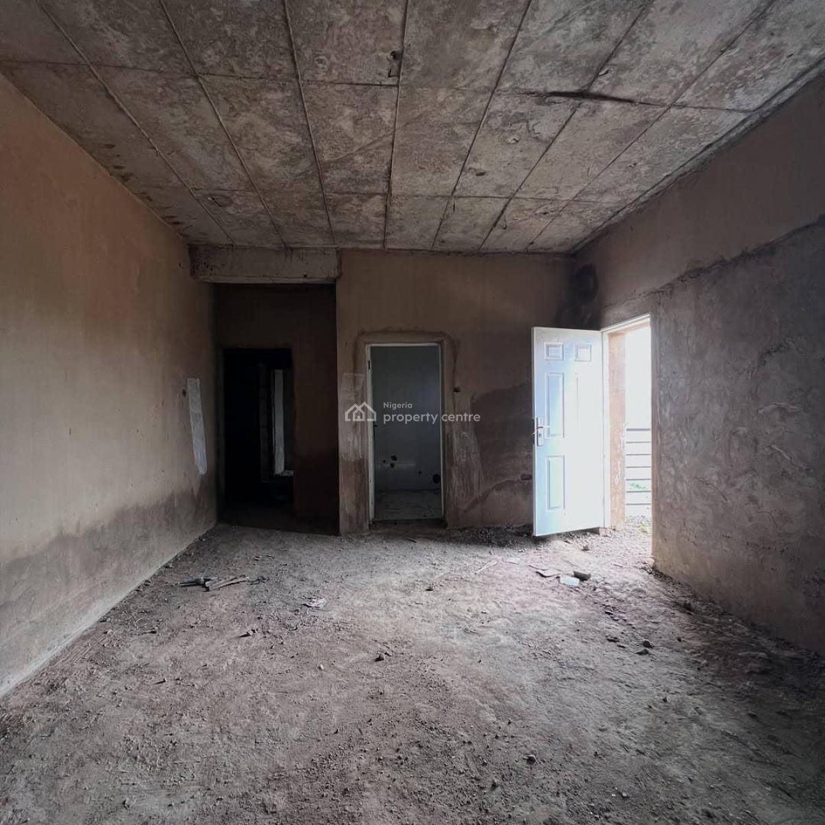 Spacious 3 Bedroom Apartment, Jahi, Abuja, Flat / Apartment for Sale