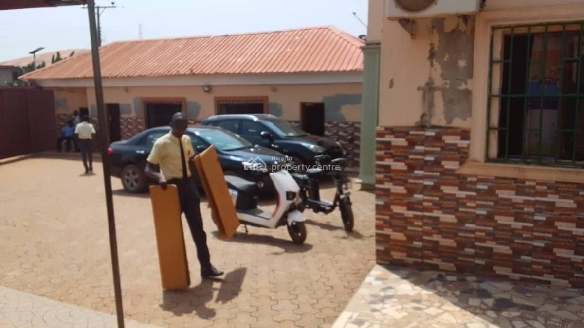 Functional School, Akobo, Ibadan North-east, Oyo, School for Sale