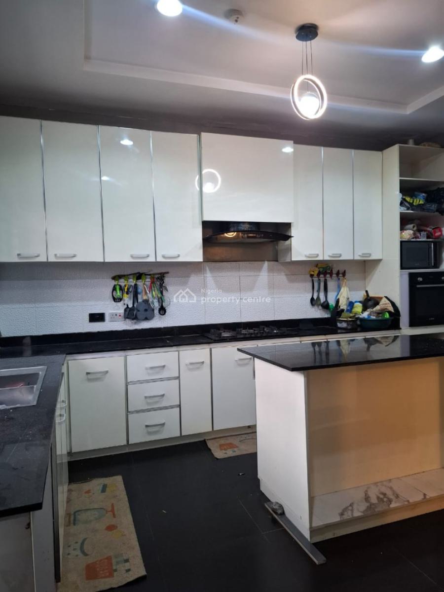 Exclusive 4-bedroom Terrace House in a Secured Mini Estate., Olaleye New Town, Iponri, Surulere, Lagos, Terraced Duplex for Rent