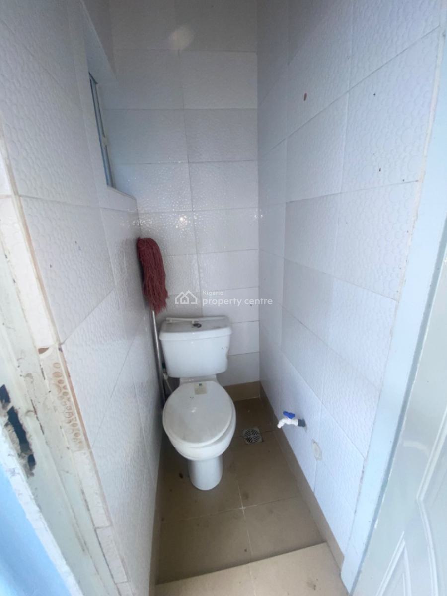 Luxury 2 Bedroom Apartment, Before Sangotedo Market Close to Express Inside a Close, Sangotedo, Ajah, Lagos, Flat / Apartment for Rent