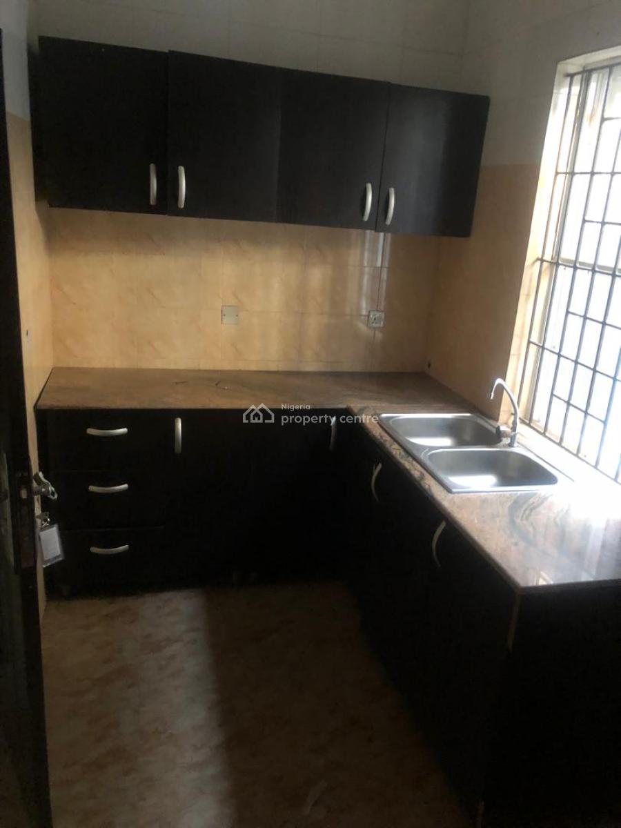 2 Bedrooms Apartment, Off Freedom Way, Lekki Phase 1, Lekki, Lagos, Flat / Apartment for Rent