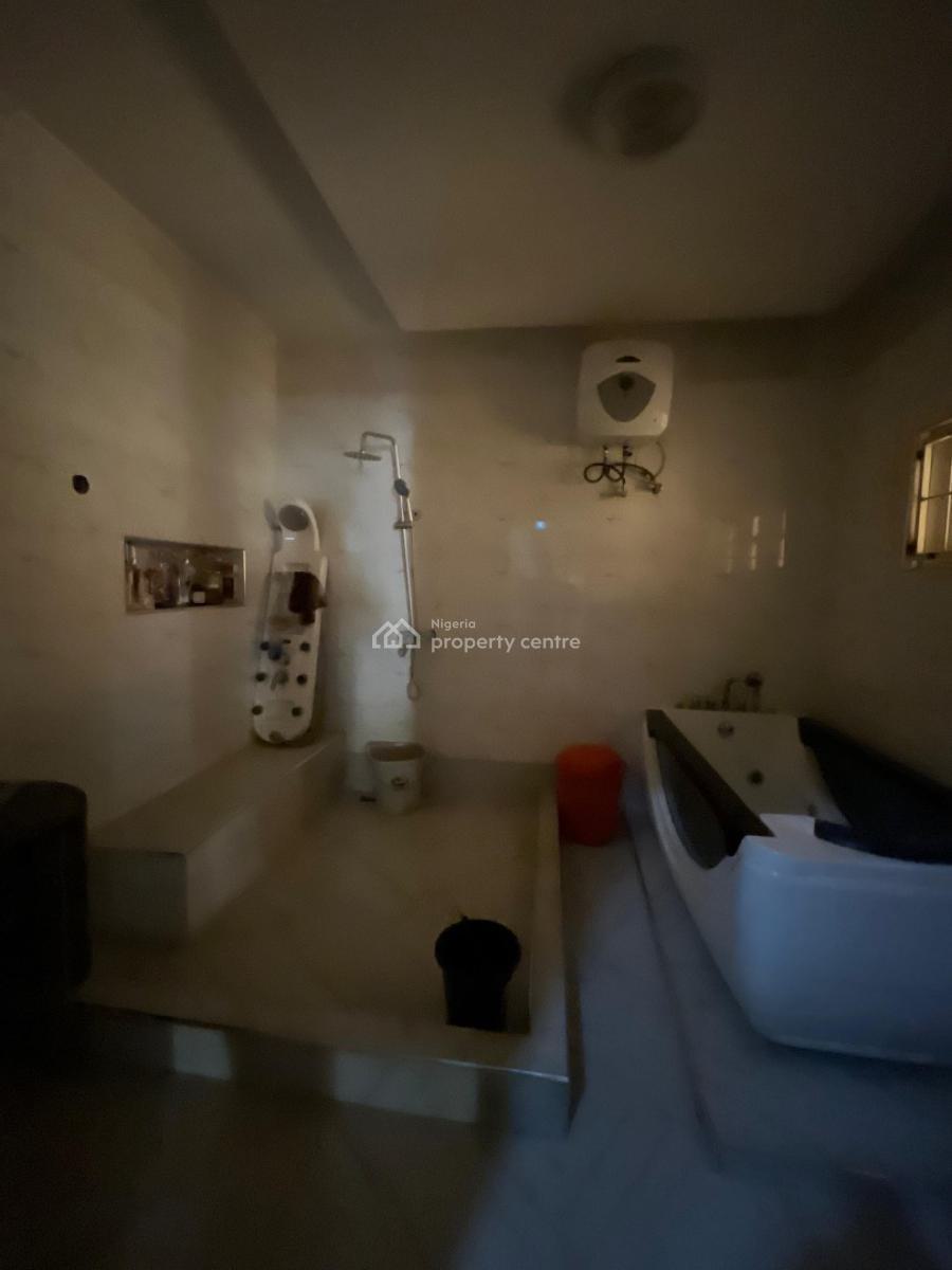 8 Bedroom Detached Duplex with 3 Rooms Bq, Kaura, Abuja, Detached Duplex for Sale