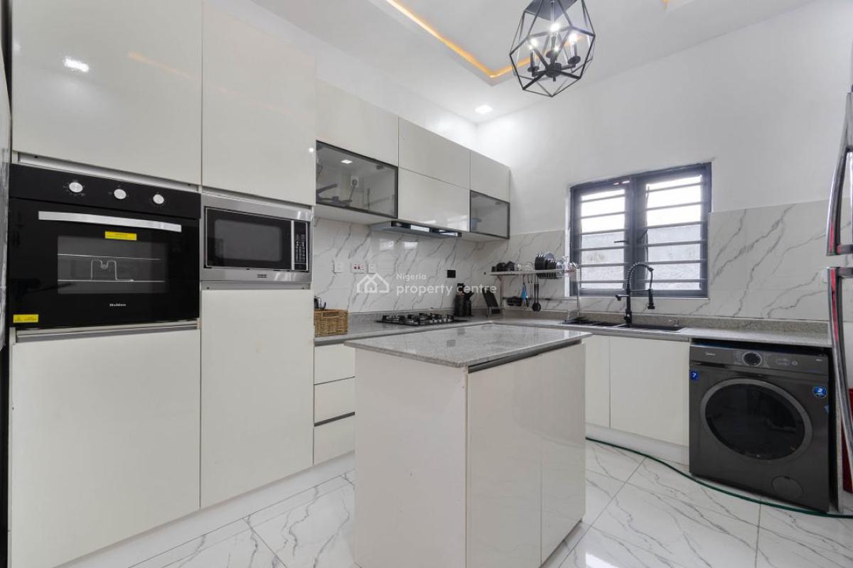 Luxury 4-bedroom Apartment with Pool and Gym, Meadow Hall Way, Ikate, Lekki, Lagos, Flat / Apartment Short Let