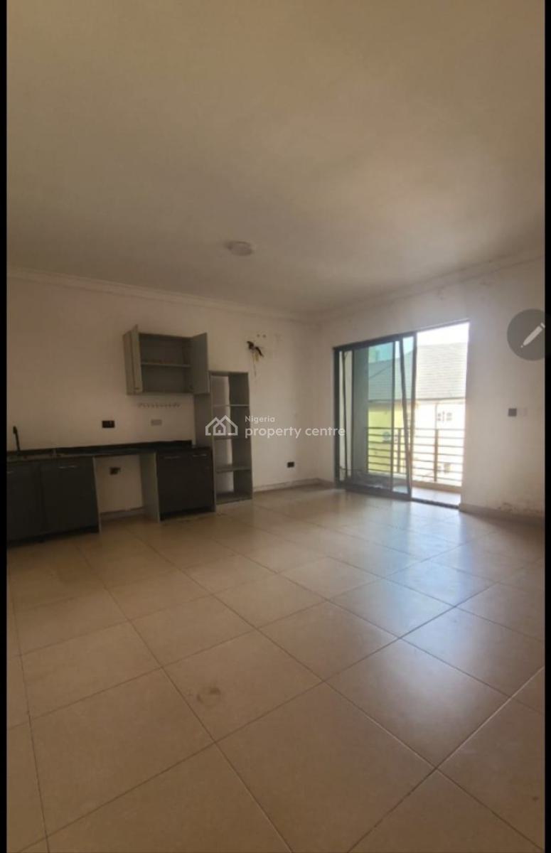 Very Big and Spacious Serviced Miniflat  with 2 Balconies, Lekki Phase 1, Lekki, Lagos, Mini Flat (room and Parlour) for Rent