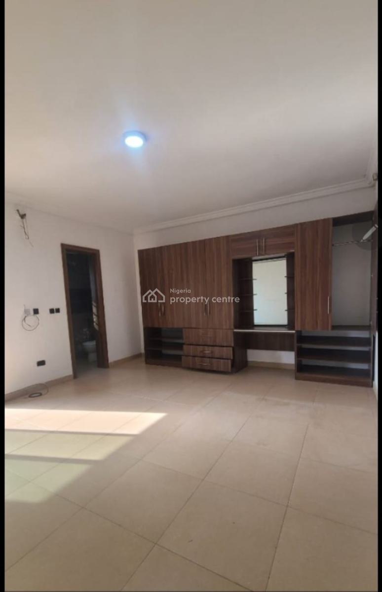 Very Big and Spacious Serviced Miniflat  with 2 Balconies, Lekki Phase 1, Lekki, Lagos, Mini Flat (room and Parlour) for Rent