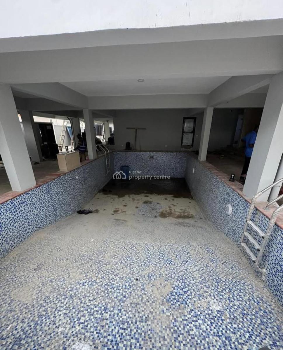 Luxurious Built 2 Bedroom Apartment with Bq, Pool, Gym & 24/7 Light, Lekki Phase 1, Lekki, Lagos, Flat / Apartment for Rent