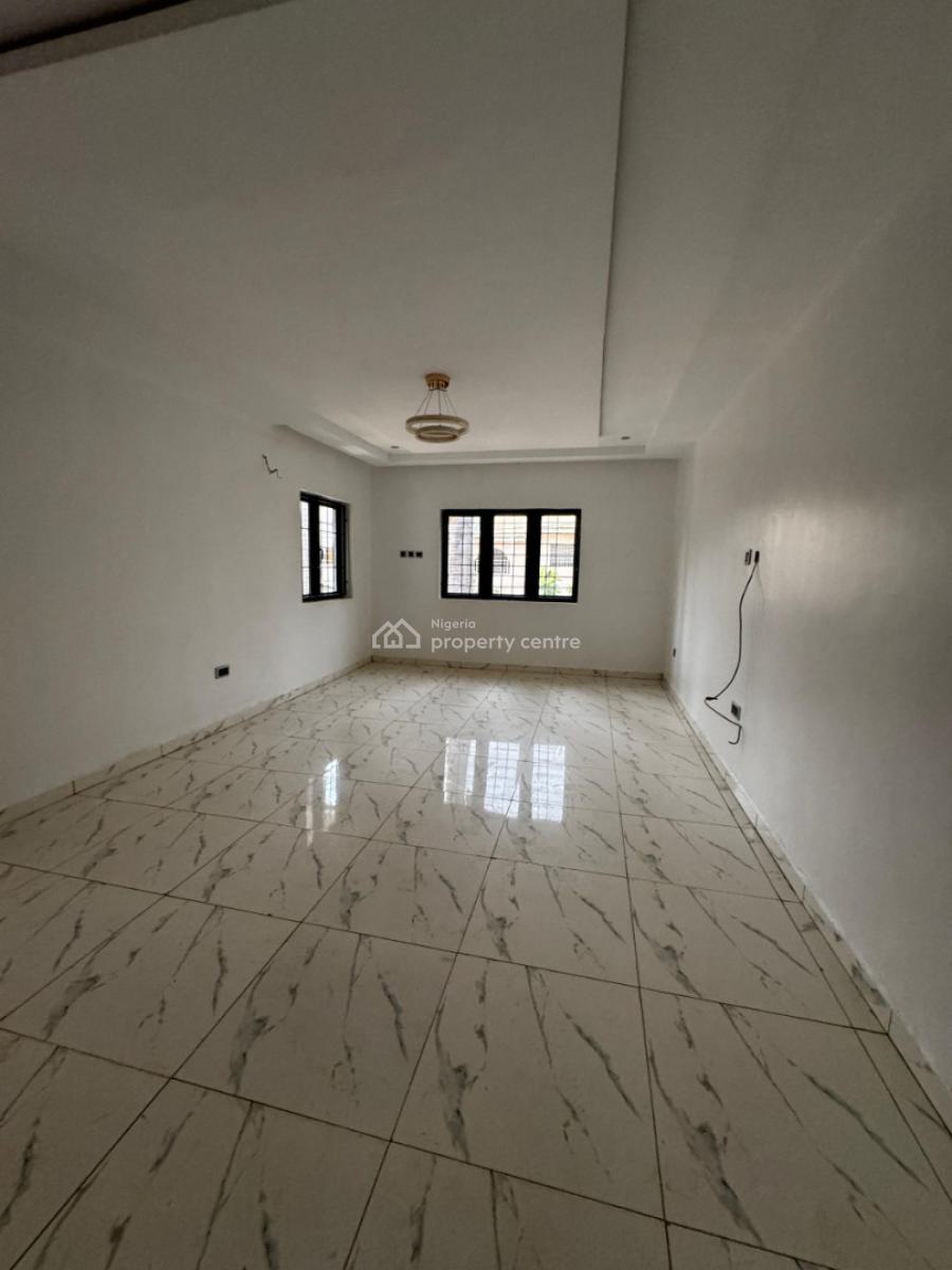 Tastefully Renovated 4 Bedrooms Semi-detached Duplex, Kado, Abuja, Semi-detached Duplex for Sale