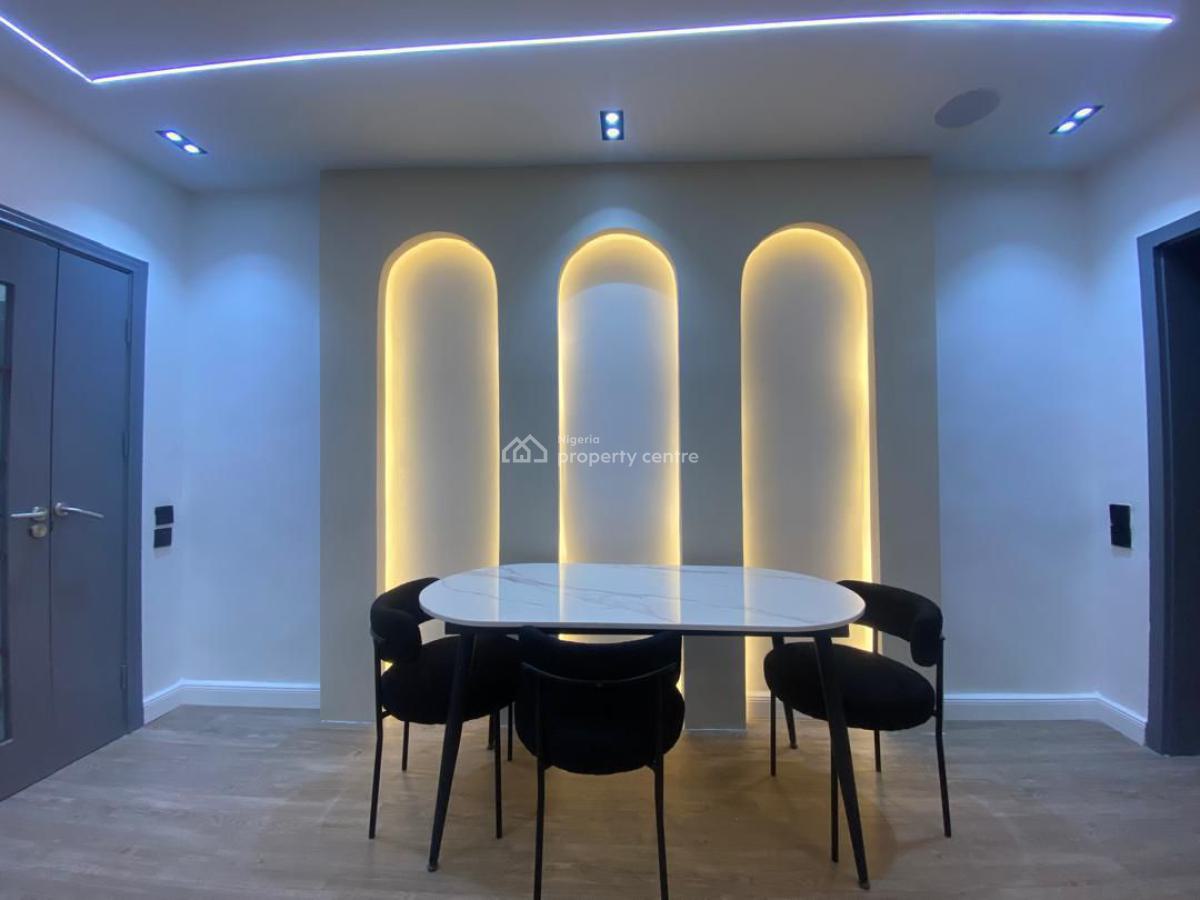 Luxurious 2 Bedroom Apartment, Lekki Phase 1 ( Right) Beside Mega Chicken, Lekki Phase 1, Lekki, Lagos, Flat / Apartment Short Let