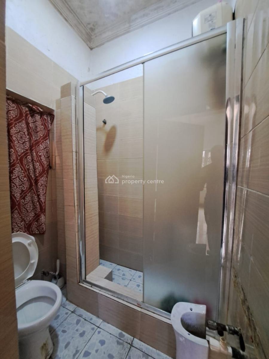 Spacious 2 Bedroom Flat, Kunsela, Ikate, Lekki, Lagos, Flat / Apartment for Rent