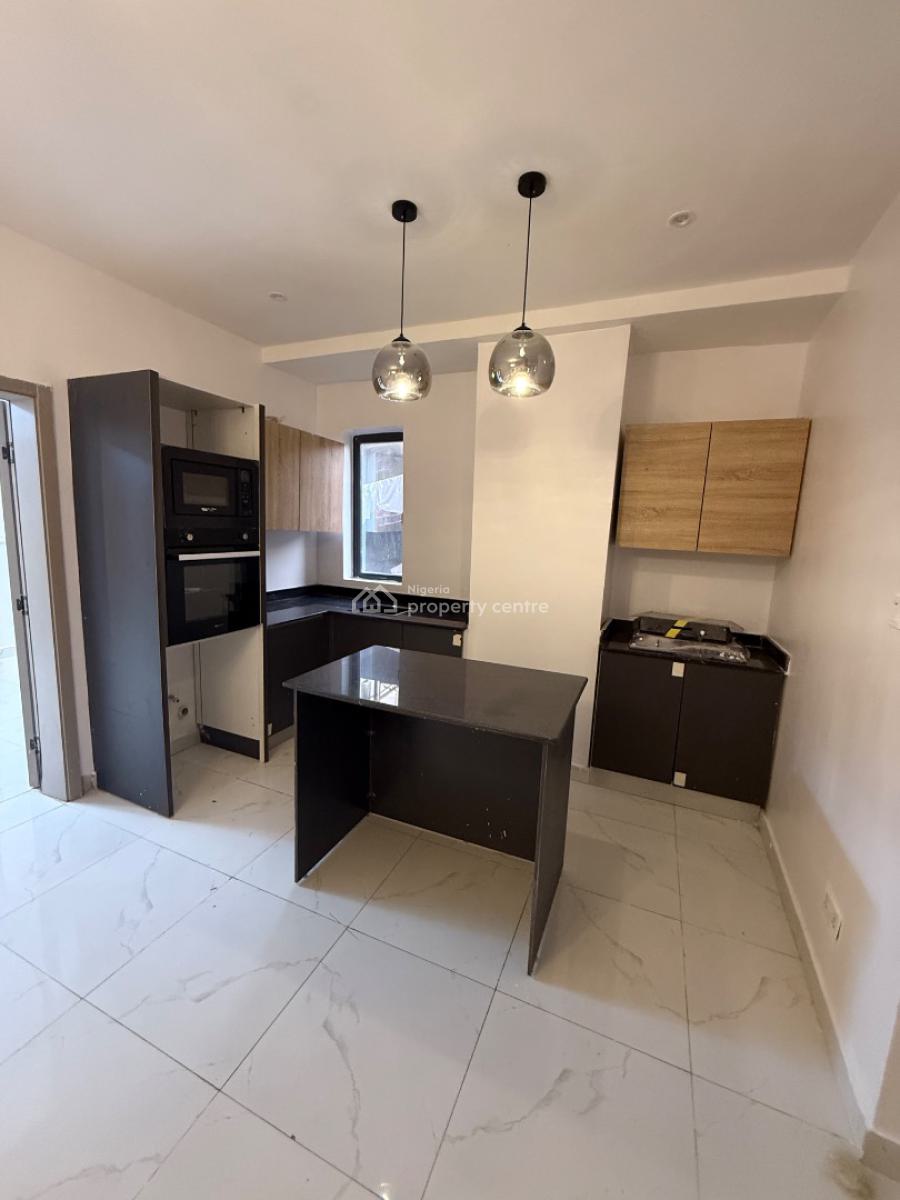 Modern & Luxury Large 1 Bedroom Apartment, Lekki Phase 1, Lekki, Lagos, Flat / Apartment for Sale