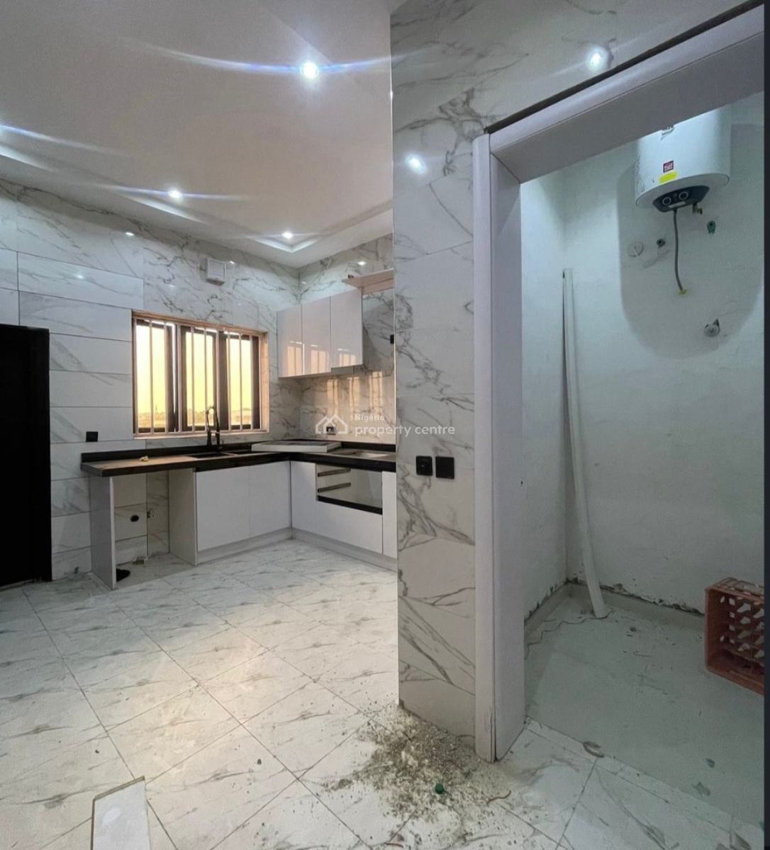 Fully Serviced 3 Bedroom Apartment with Bq, Lekki Right, Lekki Phase 1, Lekki, Lagos, Flat / Apartment for Rent