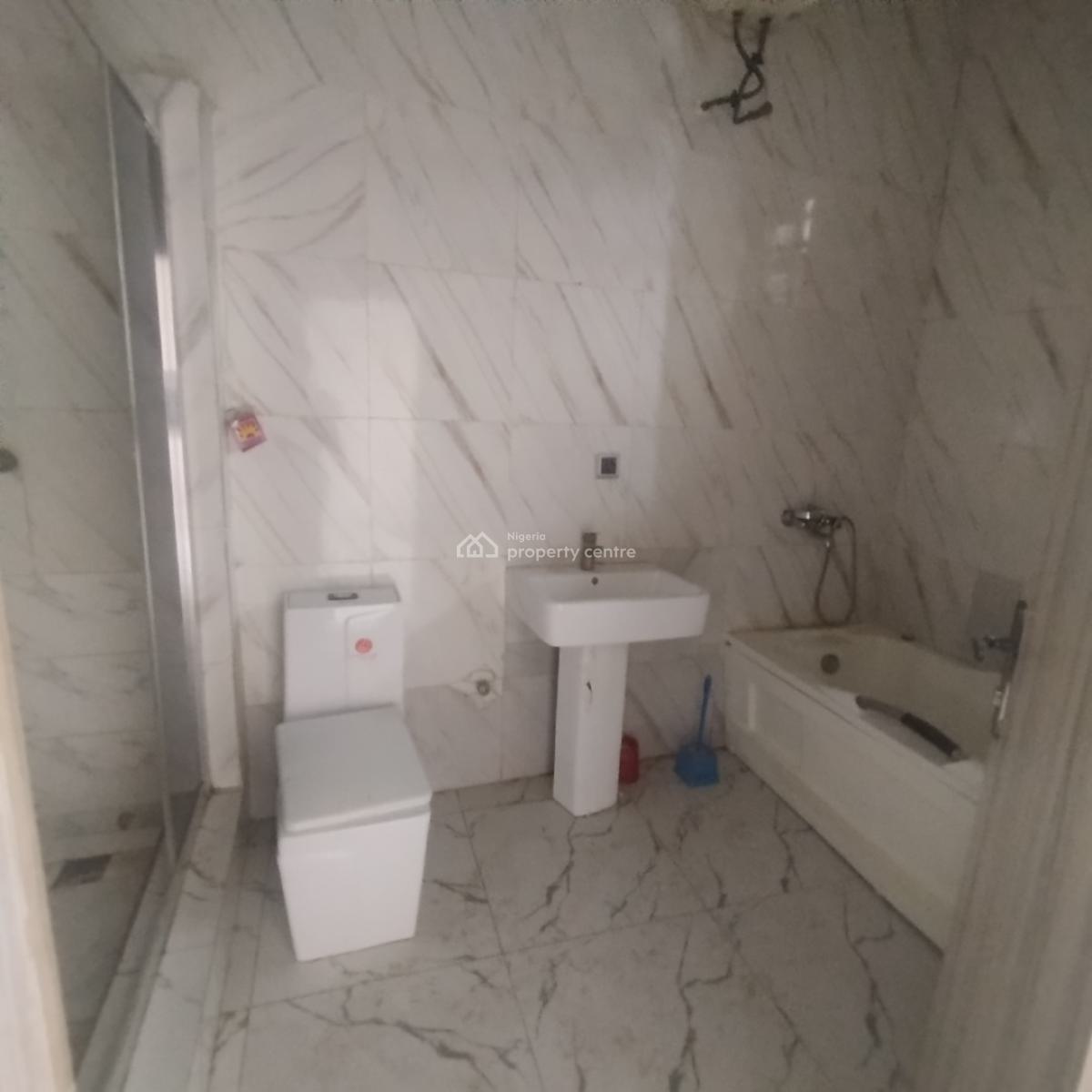 Nice 4 Bedroom Terrace Duplex, Close to Royal Pine Estate, Orchid Road, Lekki Expressway, Lekki, Lagos, Terraced Duplex for Rent