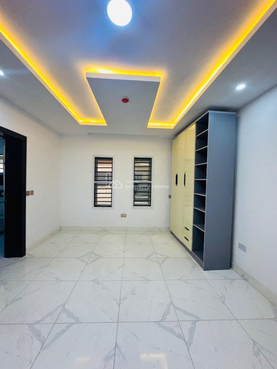 Newly Built 2 Bedroom Apartment with Bq, Pool & Gym, Lekki Phase 1, Lekki, Lagos, Flat / Apartment for Rent