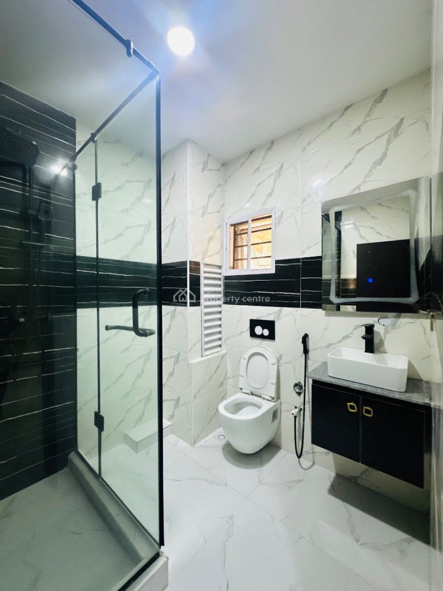 Newly Built 2 Bedroom Apartment with Bq, Pool & Gym, Lekki Phase 1, Lekki, Lagos, Flat / Apartment for Rent