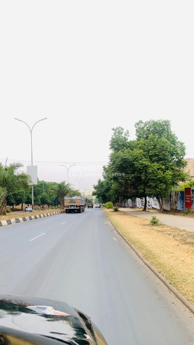 Luxury 6 Bedroom Smart Detached Duplex in a Major Location, Beside Guzape Mall, Guzape District, Abuja, Detached Duplex for Sale