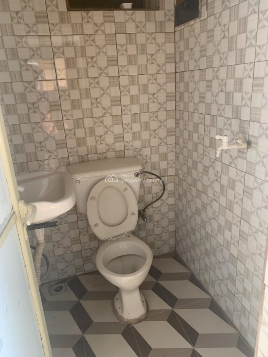 Spacious Self Contain on The Second Flo, Wuse Zone 3, Abuja, Zone 3, Wuse, Abuja, Self Contain (single Rooms) for Rent