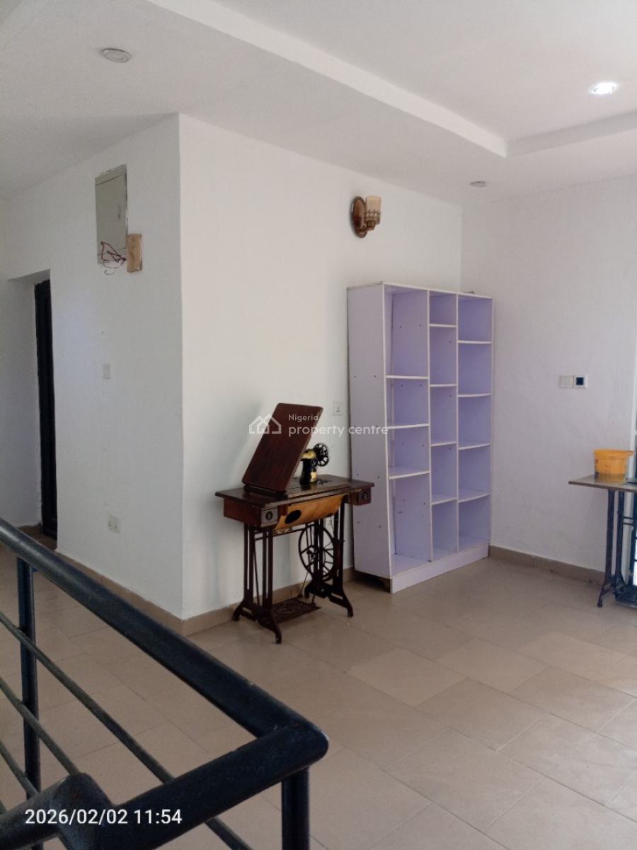 1 Bedroom Shared Apartment, Lekki Scheme 2, Off Ogombo Road, Ajah Lagos, Lekki Phase 2, Lekki, Lagos, Self Contain (single Rooms) for Rent