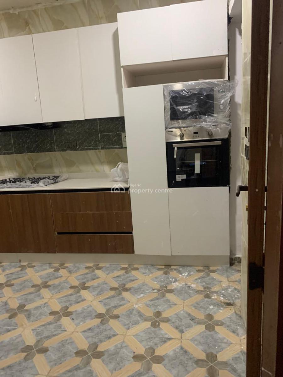 Spacious Fully Serviced Mini Flat with Fitted Kitchen, Royal Pine Estate Orchid Road Eleganza Bustop, Lekki Phase 2, Lekki, Lagos, Mini Flat (room and Parlour) for Rent