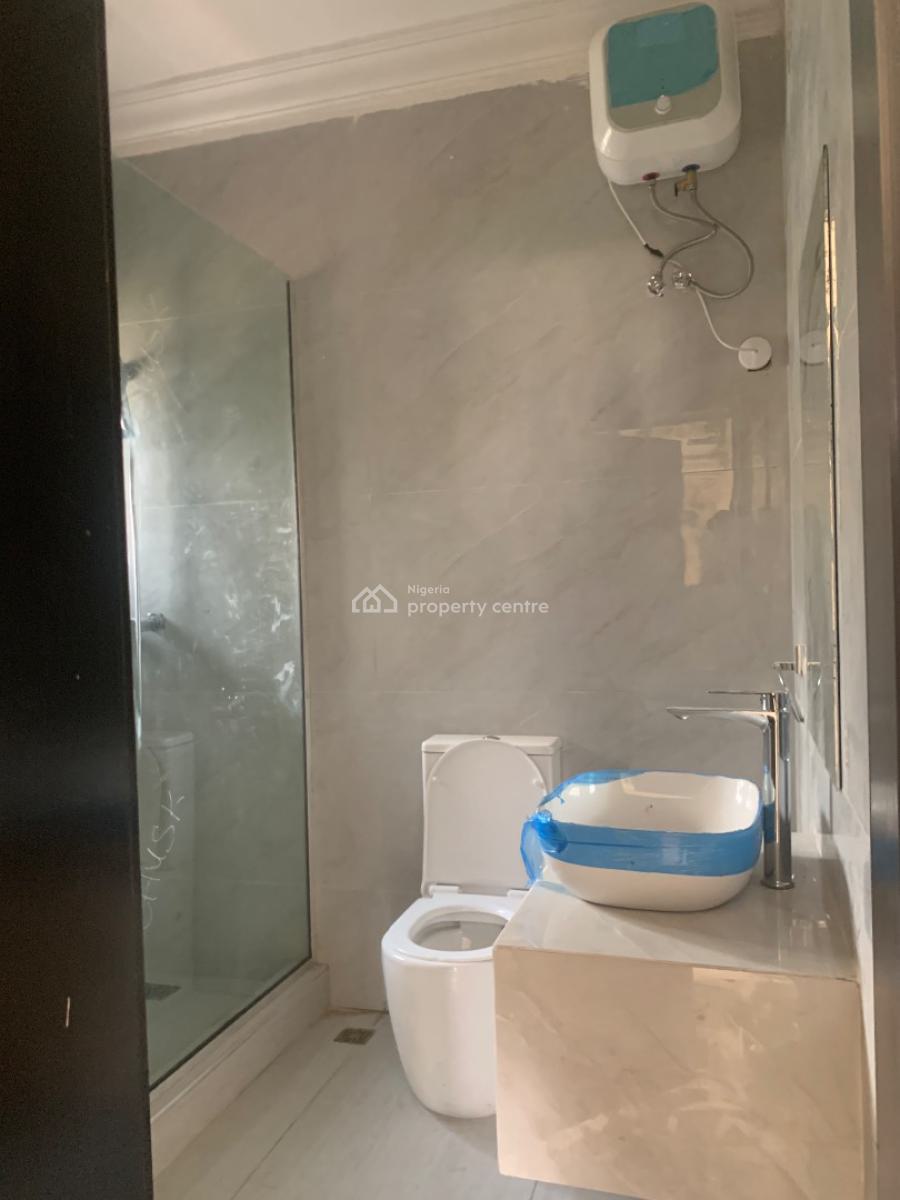 Luxury 3bedroom with Bq Inside an Estate, Lekki Phase 1, Lekki Phase 1, Lekki, Lagos, Flat / Apartment for Rent