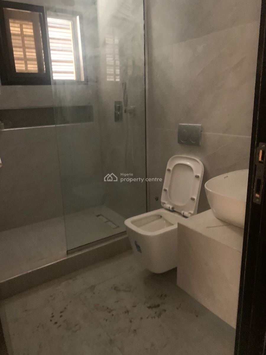 Luxury 3bedroom with Bq Inside an Estate, Lekki Phase 1, Lekki Phase 1, Lekki, Lagos, Flat / Apartment for Rent