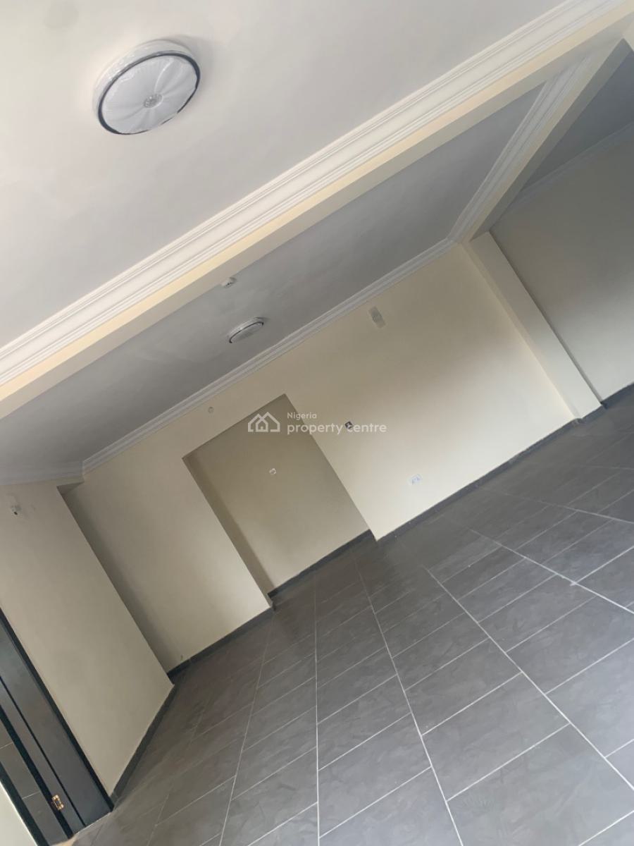 Luxury 3bedroom with Bq Inside an Estate, Lekki Phase 1, Lekki Phase 1, Lekki, Lagos, Flat / Apartment for Rent