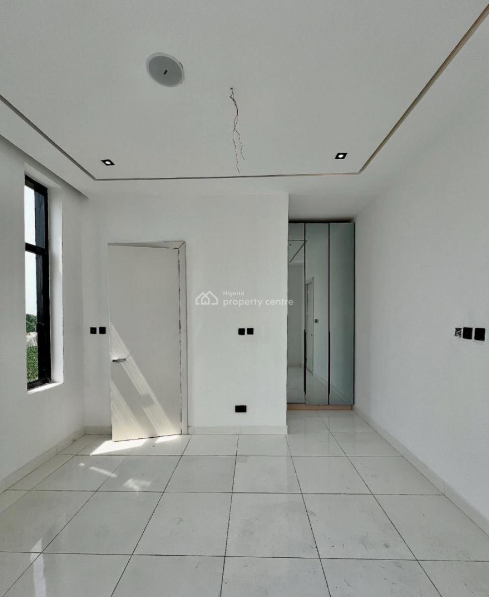 Massive Contemporary 5 Bedrooms Fully Detached with Swimming Pool, Orchid, Lekki, Lagos, Detached Duplex for Sale