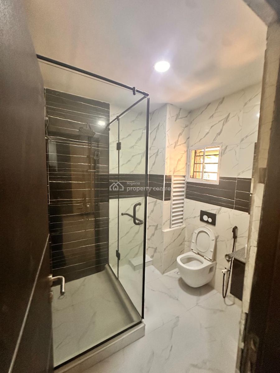 Fully Serviced 2 Bedrooms Flats with Bq, Off Freedom Way, Lekki Phase 1, Lekki, Lagos, Flat / Apartment for Rent