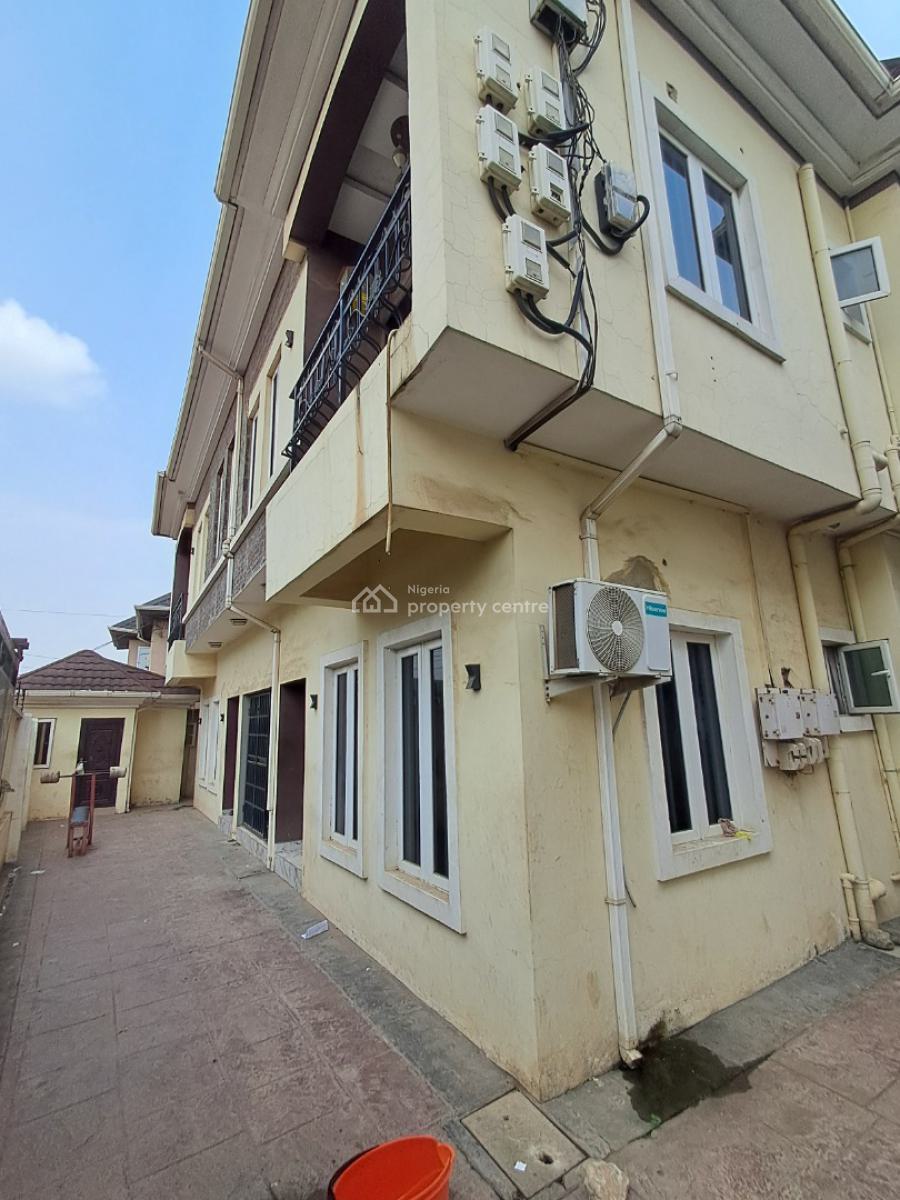Standard 2 Bedroom Flat, Gra Phase 2, Magodo, Lagos, Flat / Apartment for Rent