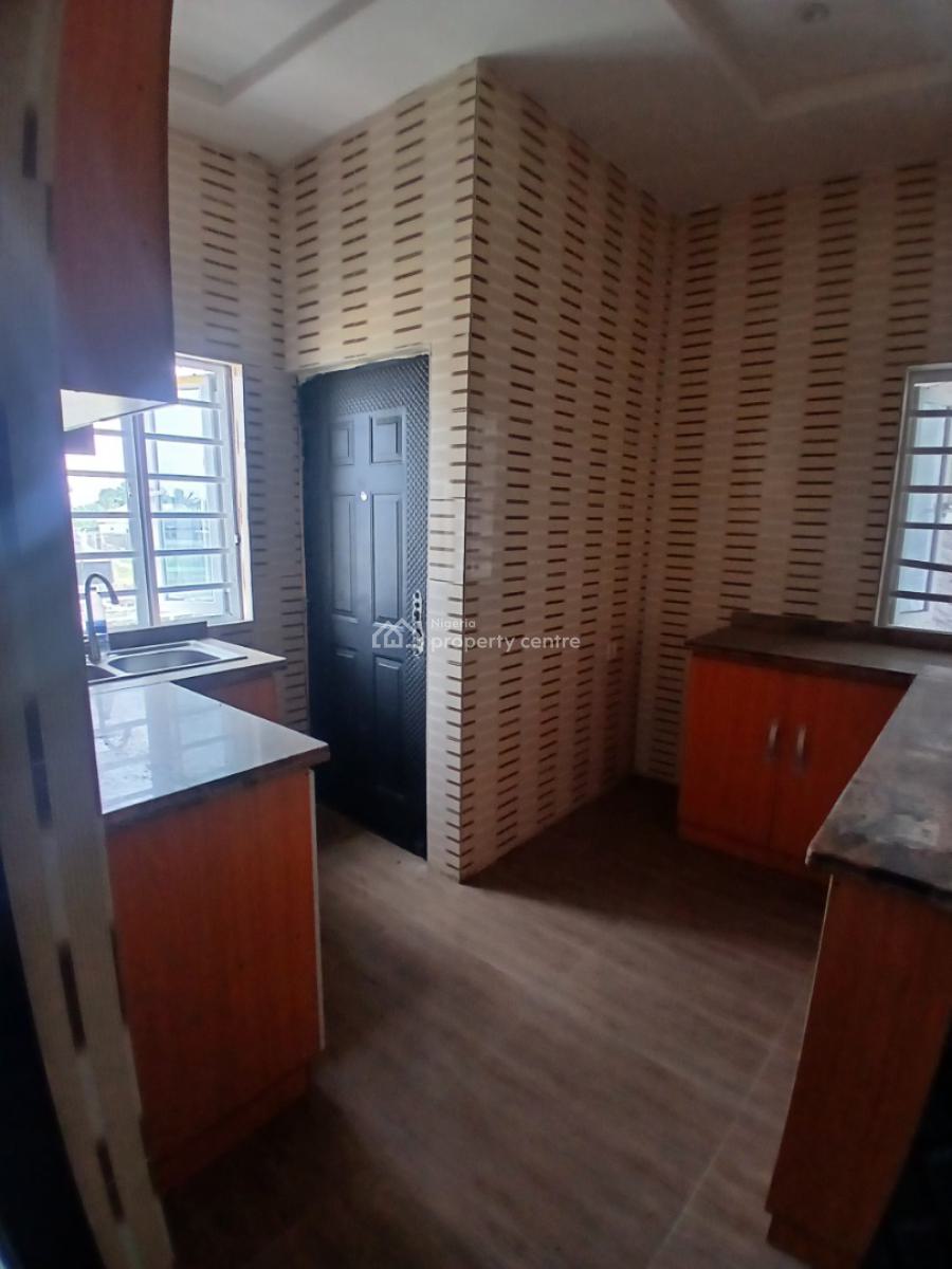 2 Bedroom Flat, Newtown Estate, Ogombo, Ajah, Lagos, Flat / Apartment for Rent
