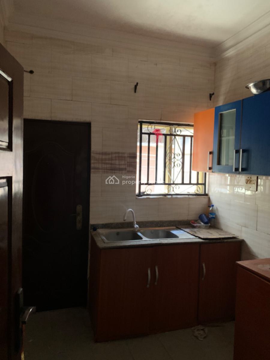 Luxury 2 Bedroom Flat, Gra Phase 1, Magodo, Lagos, Flat / Apartment for Rent
