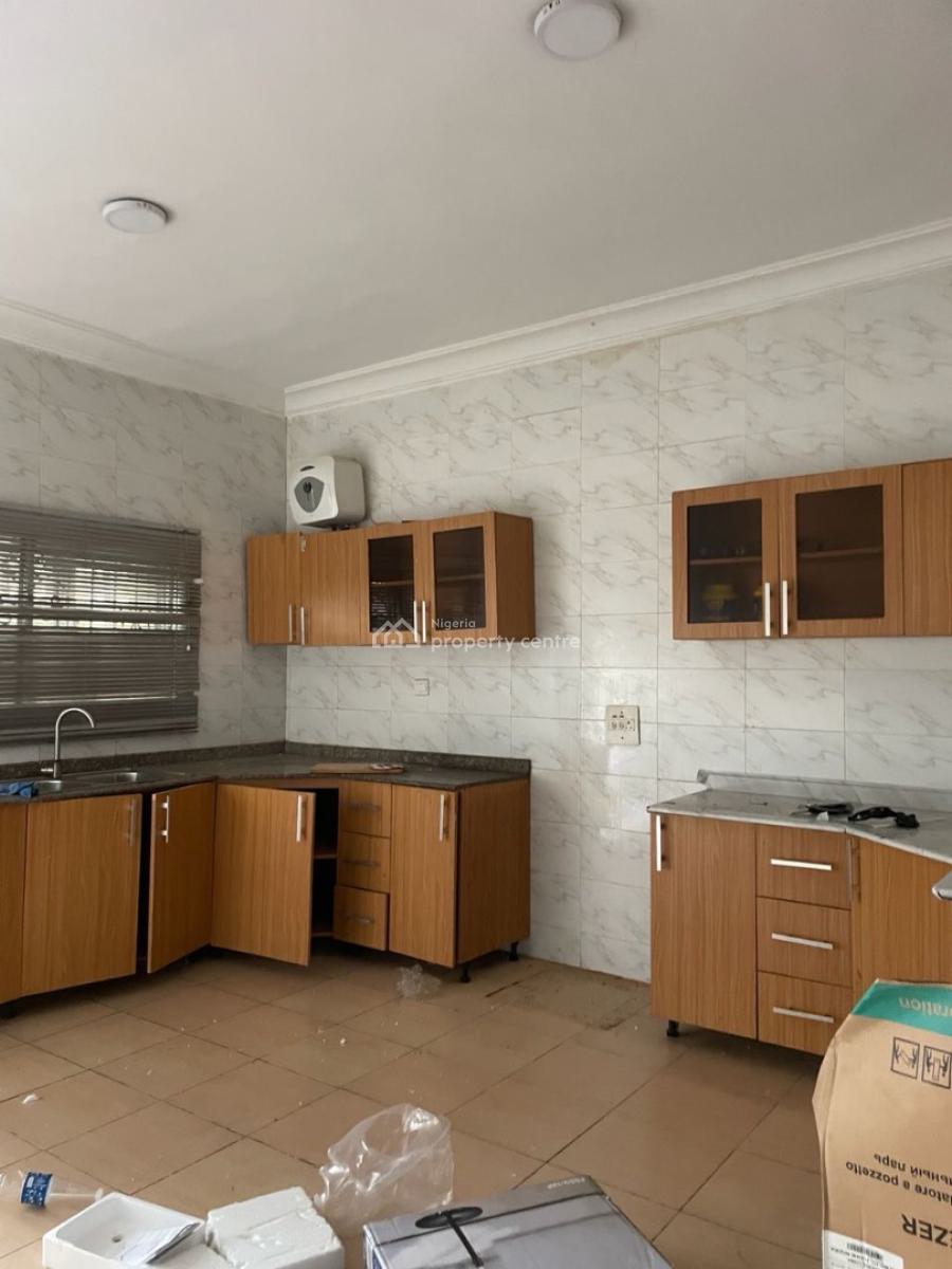 Service 4 Bedrooms with Bq Semi Detached, Chevron Drive, Lekki Expressway, Lekki, Lagos, Semi-detached Duplex for Rent