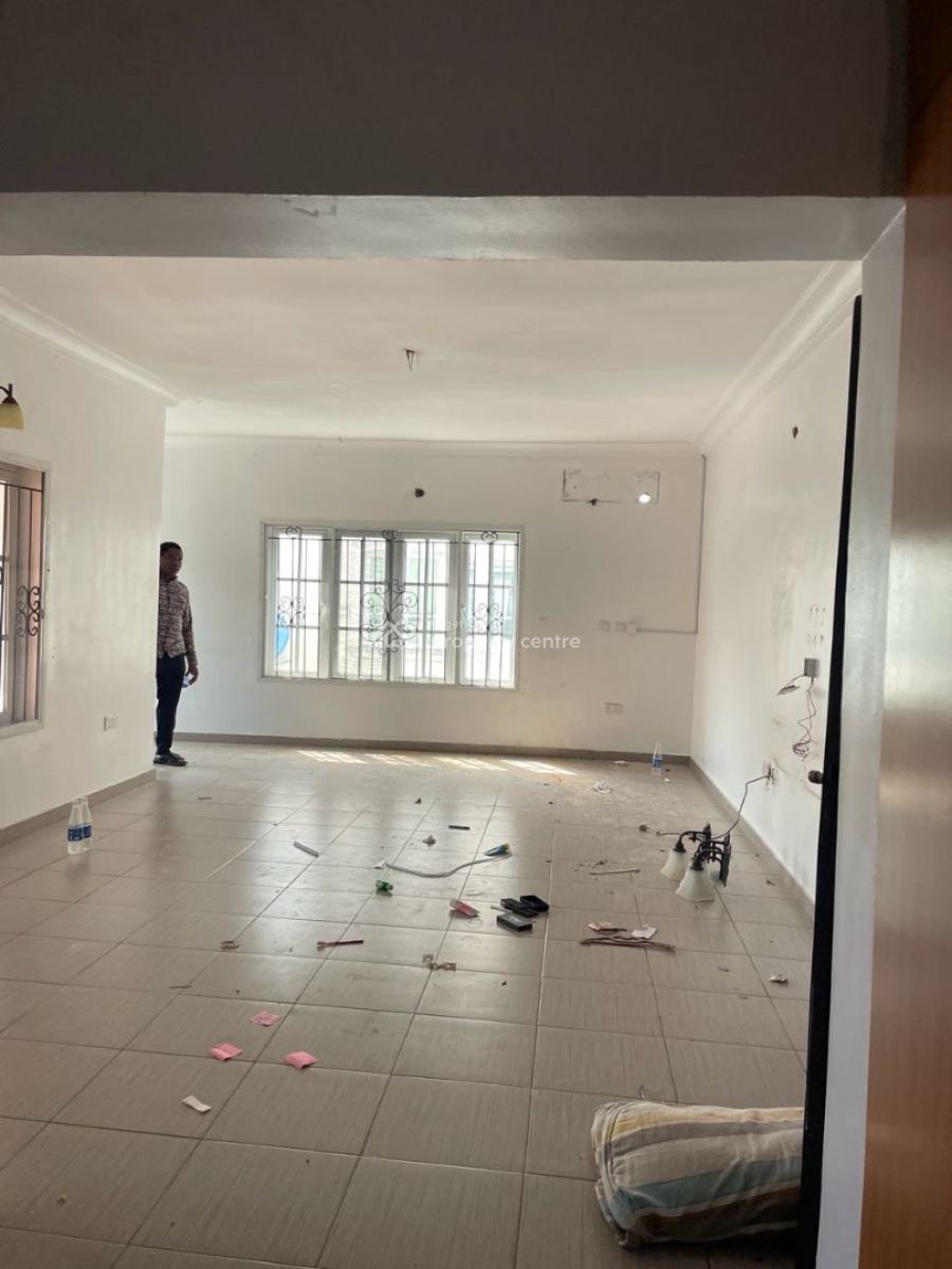 Service 4 Bedrooms with Bq Semi Detached, Chevron Drive, Lekki Expressway, Lekki, Lagos, Semi-detached Duplex for Rent