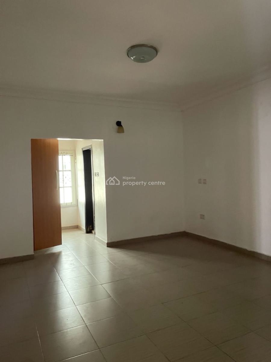 Service 4 Bedrooms with Bq Semi Detached, Chevron Drive, Lekki Expressway, Lekki, Lagos, Semi-detached Duplex for Rent