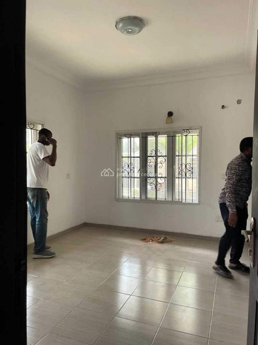 Service 4 Bedrooms with Bq Semi Detached, Chevron Drive, Lekki Expressway, Lekki, Lagos, Semi-detached Duplex for Rent
